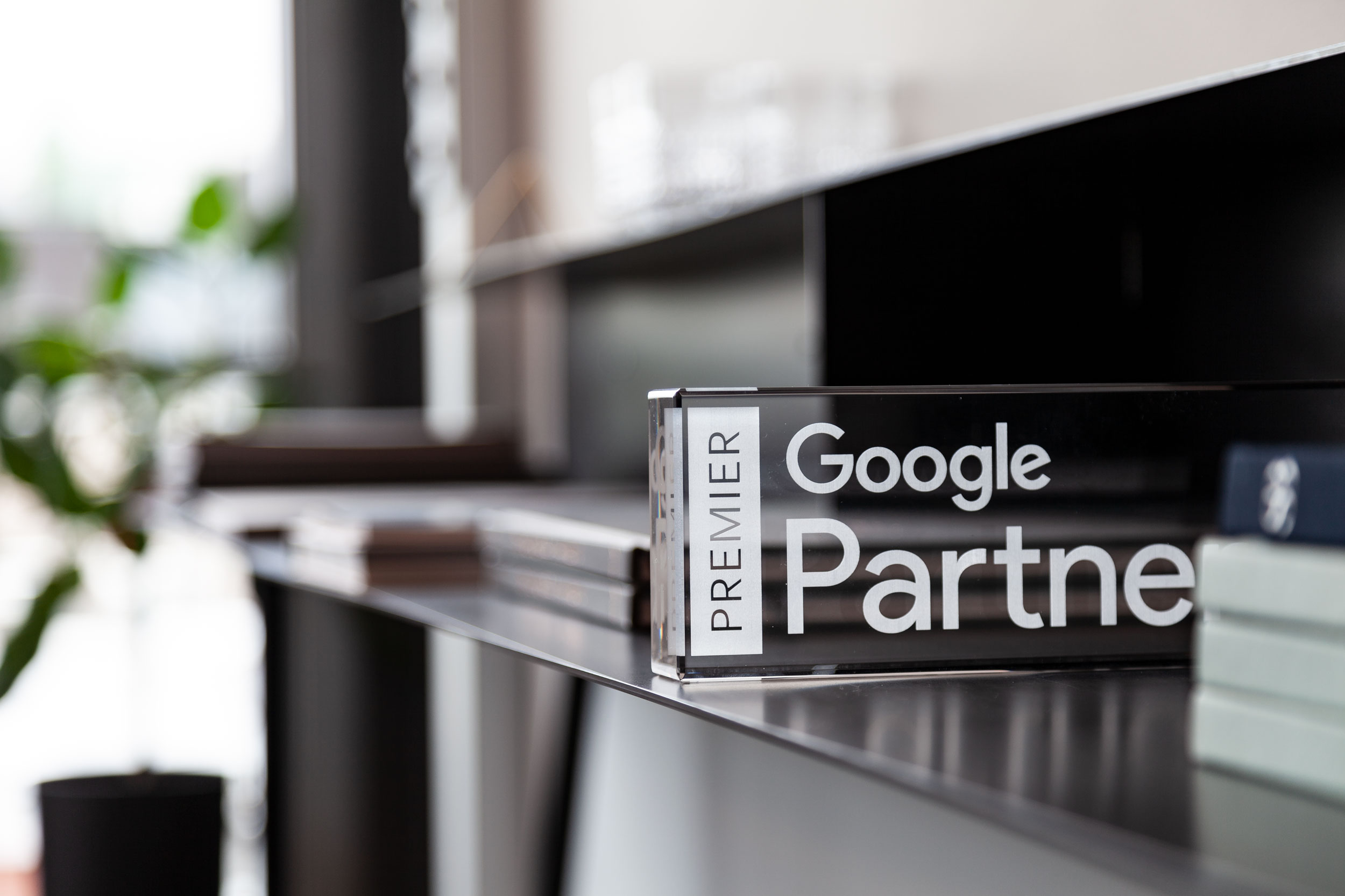 Bilde av Premier Google Partner skilt